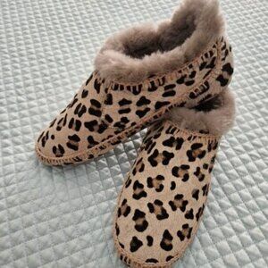 Laidback London sheepskin cheetah booties size 36